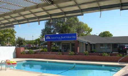 Americas Best Value Inn - Livermore Exterior photo